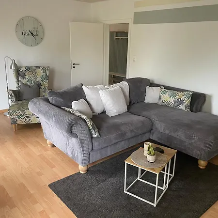 Und Monteurwohnung Matthies Naehe Koeln 30km アパート *